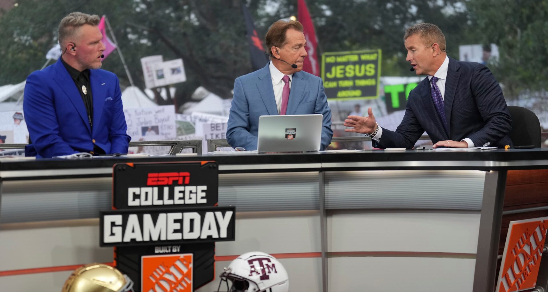 College GameDay announces it will be in Athens for Georgia-Ole Miss in Week 8