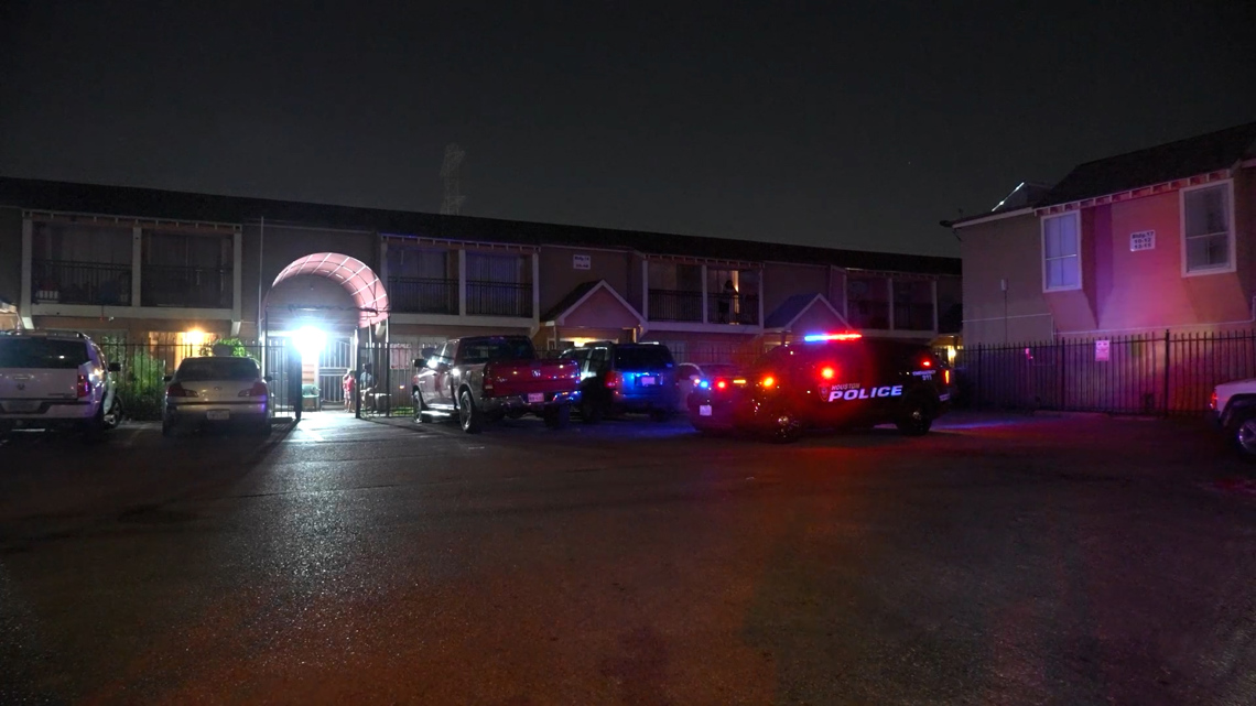 HPD: Innocent bystander shot in drive-by shooting on Glenmont