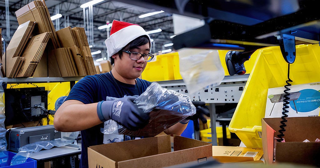 Amazon says it plans to hire 250,000 seasonal workers