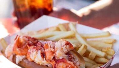 Angie's Lobster brings $9.99 lobster rolls to Dallas