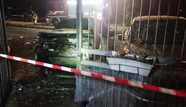 Car of investigative journalist threatened by Italian mafia is destroyed by bomb minutes after his daughter walks by