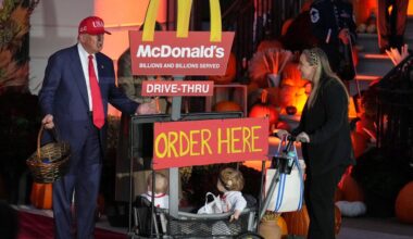 Photos: Trump hosts trick-or-treaters for White House Halloween bash