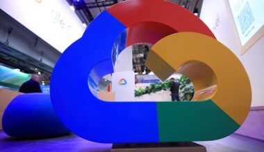 Anthropic, Google in Talks on Multibillion-Dollar Cloud Deal