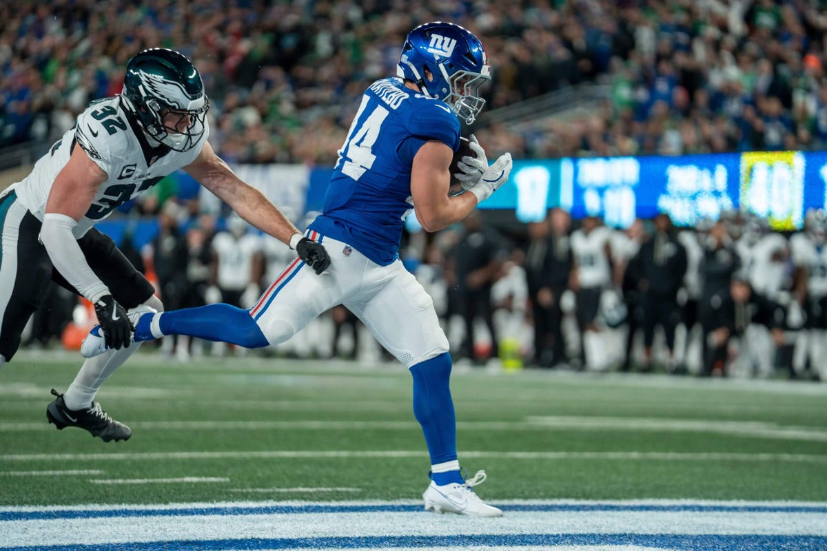Giants-Eagles takeaways: New York stuns Philadelphia behind Cam Skattebo’s 3 TDs