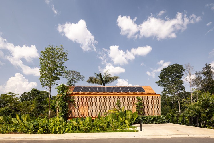 Pupunha House / Laurent Troost Architectures + Hana Eto Gall Paisagismo - Exterior Photography