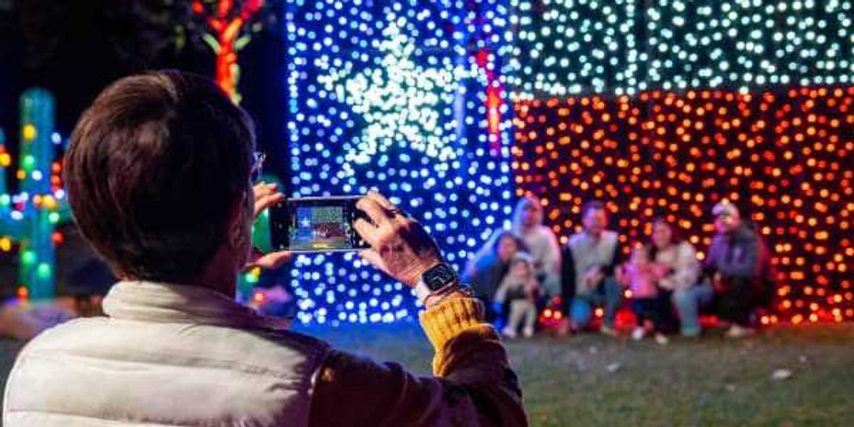 Fort Worth Botanic Garden presents Christmas in the Garden