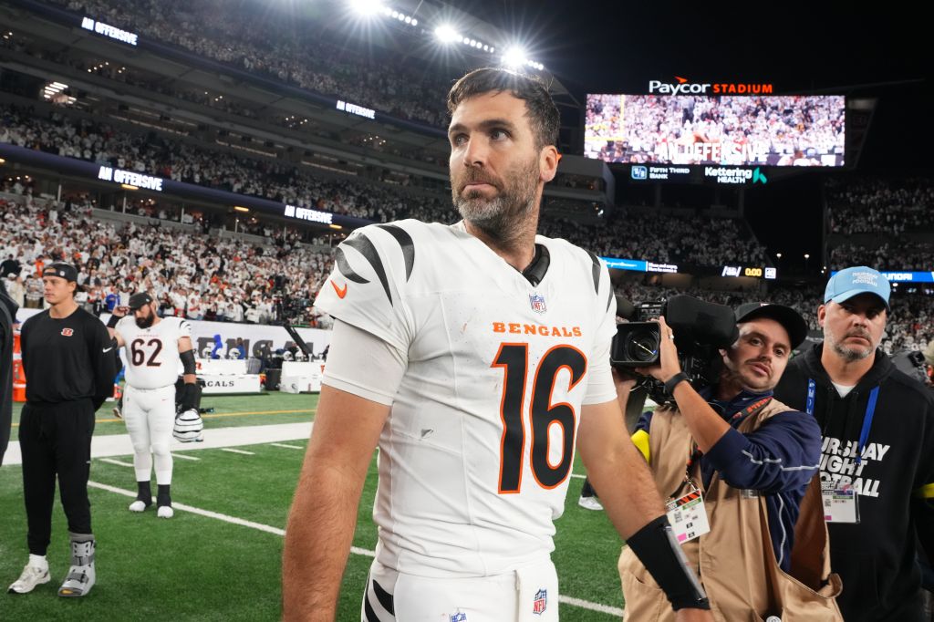 Cincinnati Bengals quarterback Joe Flacco leaves the field.