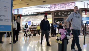 Airport slot machines draw interest, but see few details in Chicago budget hearing