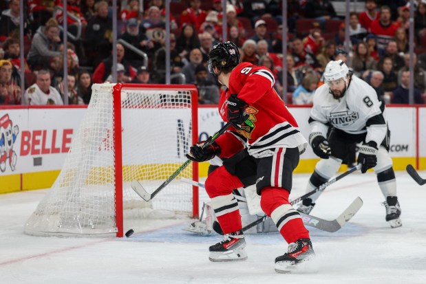 Chicago Blackhawks center Connor Bedard (98) scores a goal during the first period against the Los Angeles Kings at the United Center Sunday Oct. 26, 2025 in Chicago. (Armando L. Sanchez/Chicago Tribune)