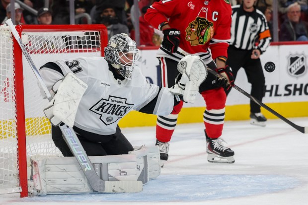 Los Angeles Kings goaltender Anton Forsberg (31) blocks a shot during the first period against the Chicago Blackhawks at the United Center Sunday Oct. 26, 2025 in Chicago. (Armando L. Sanchez/Chicago Tribune)