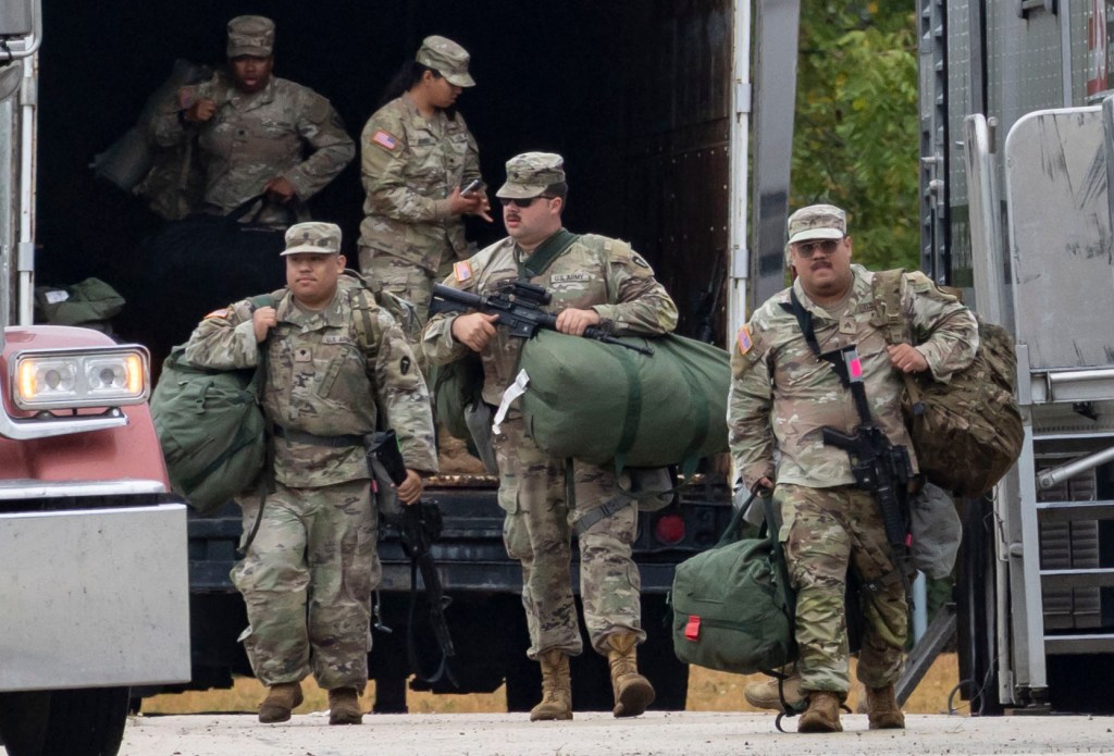 Texas National Guard members removed from Illinois