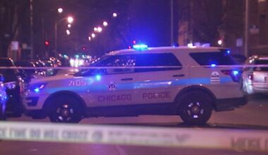 Trio taken into custody after Chicago tow truck driver threatened with gun, police say
