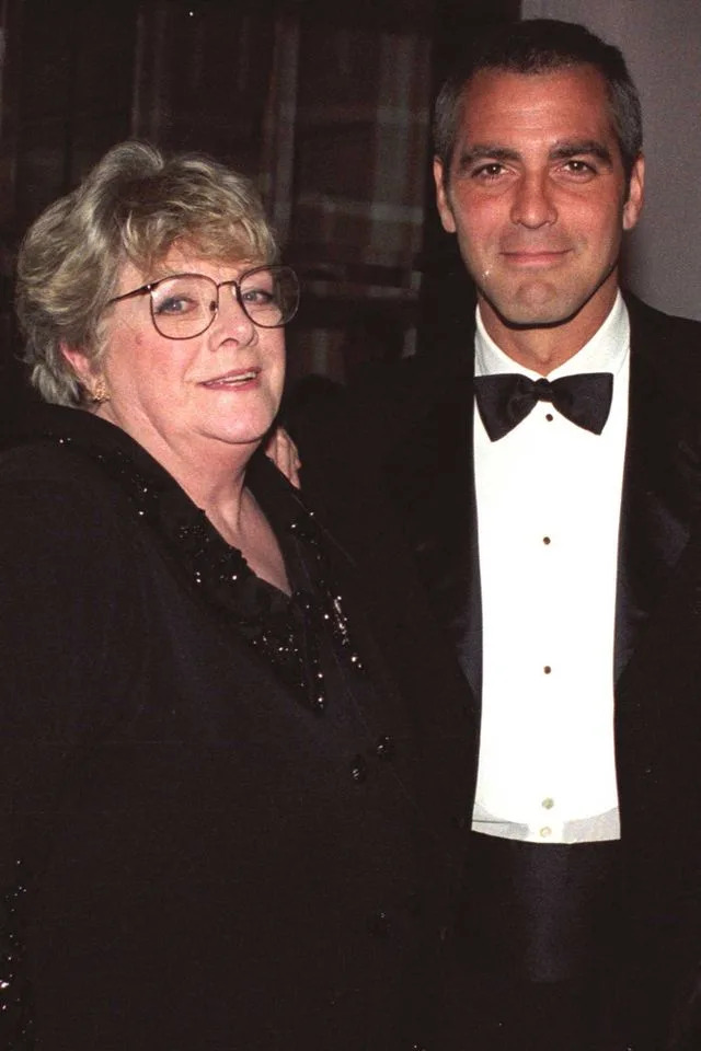 Lester Cohen/WireImage Rosemary Clooney and George Clooney in 1998