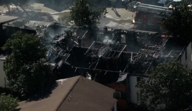 Residents jumped from 2nd story to escape west Houston apartment fire, HFD says | 2 taken to hospital