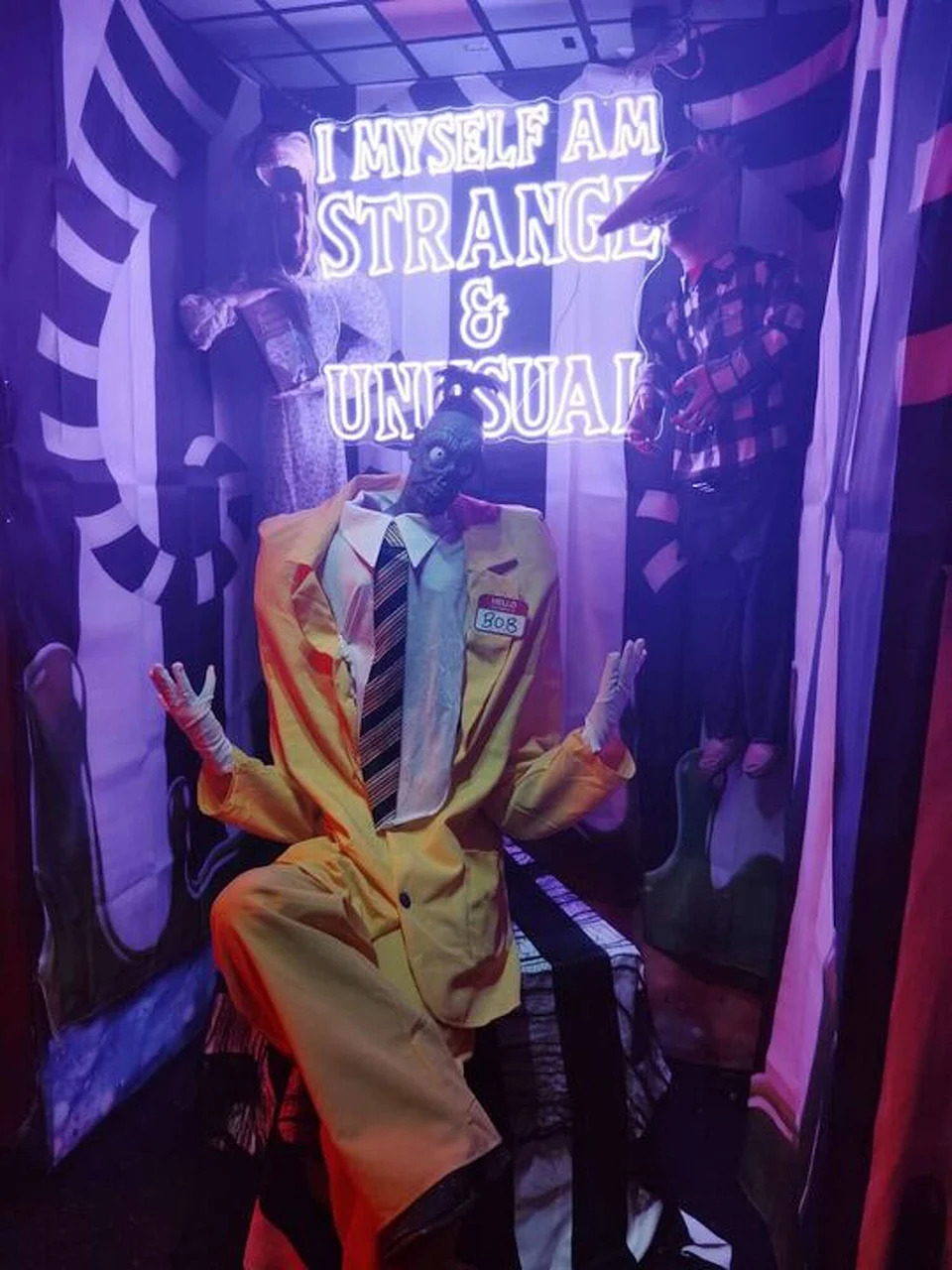 A Beetlejuice-inspired character known as Bob is turning heads in downtown San Antonio, Texas, with spooky appearances each weekend until Halloween 2025. (Courtesy of Jason Castillo/@BobInDowntownSA on TikTok)