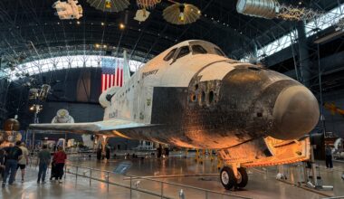 Senators spar over plans to move shuttle Discovery