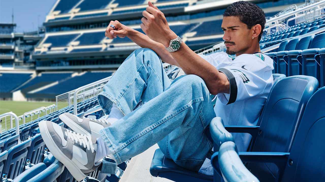 Breitling named Proud Partner of Philadelphia Eagles