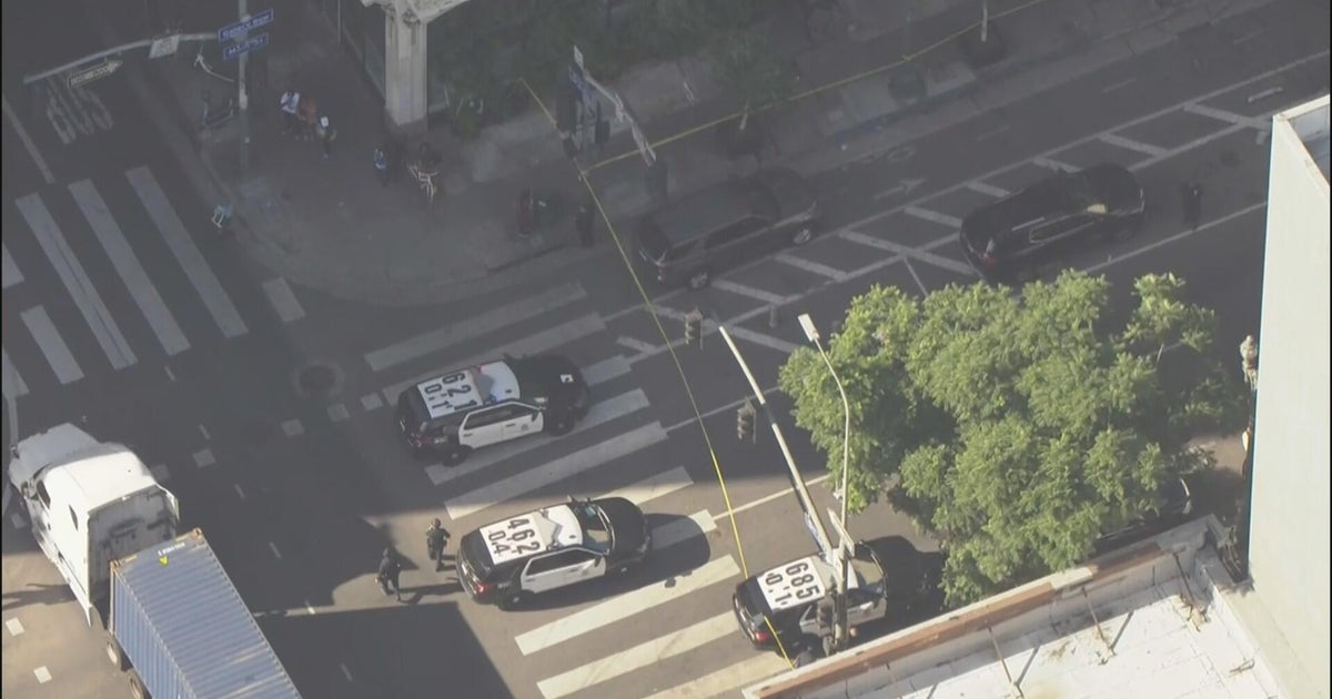 Downtown LA streets closed for deadly investigation shooting