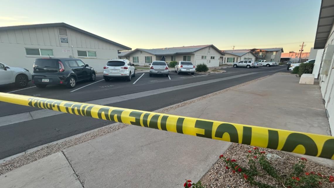 Officials ask residents in west Phoenix apartment complex to stay indoors while they search for shooting suspect