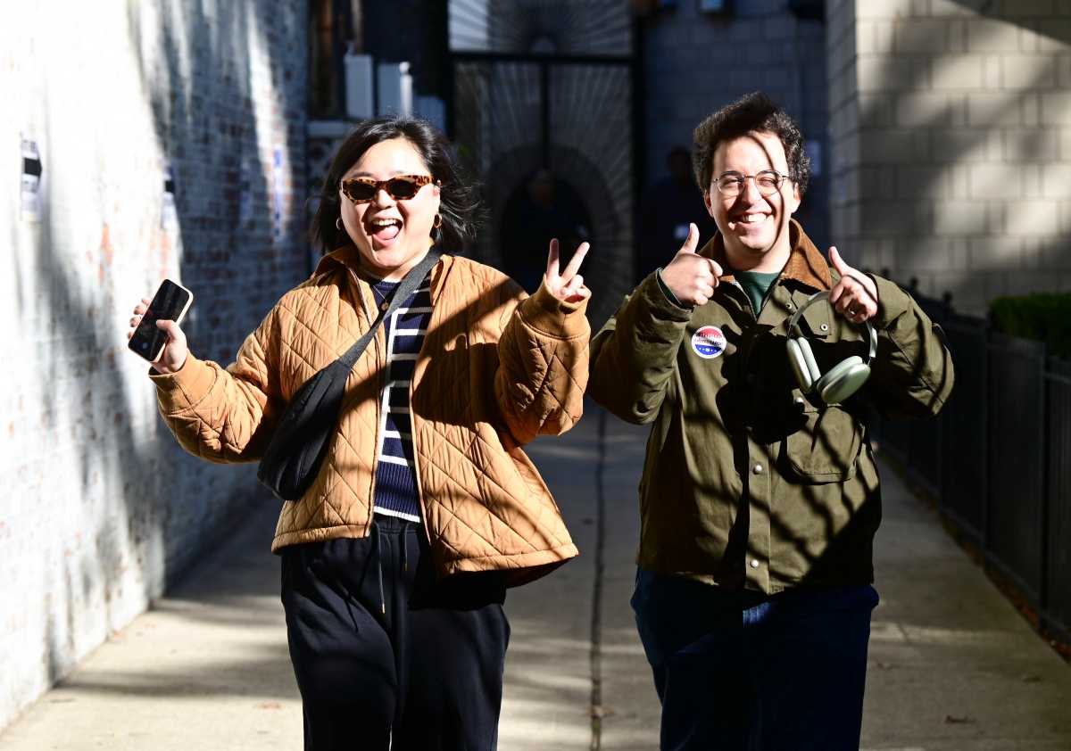 EARLY VOTING STARTS: Massive turnout across the city as New Yorkers cast ballots in 2025 NYC Mayor's Race 7 people smiling and happy after early voting in NYC