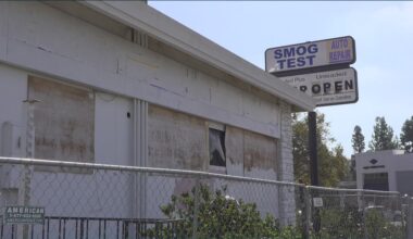 Gas and smog station in La Mesa remains abandoned a year later