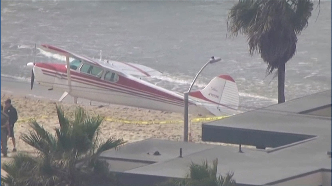 Small plane lands on sand along San Diego's Mission Beach