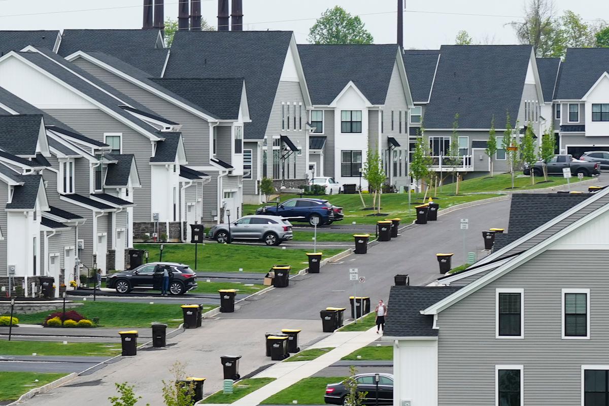 Average long-term US mortgage rate ticks up for second straight week, to 6.34%