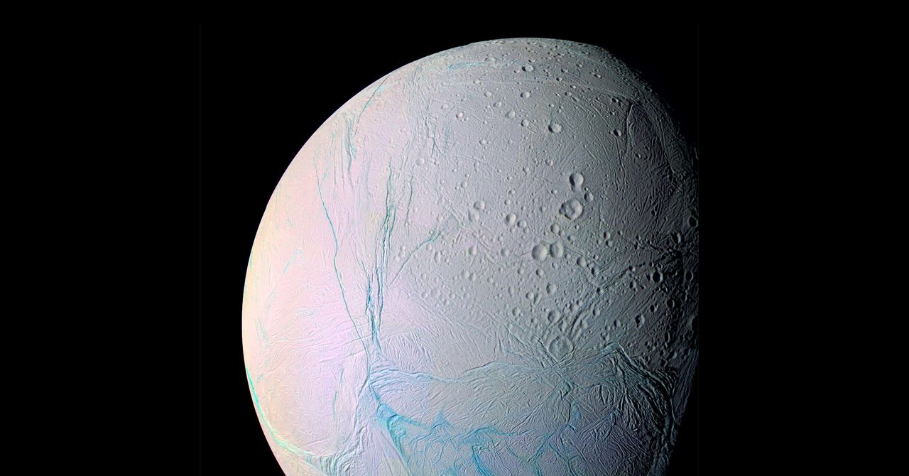 More Evidence Emerges That One of Saturn’s Moons Could Harbor Life