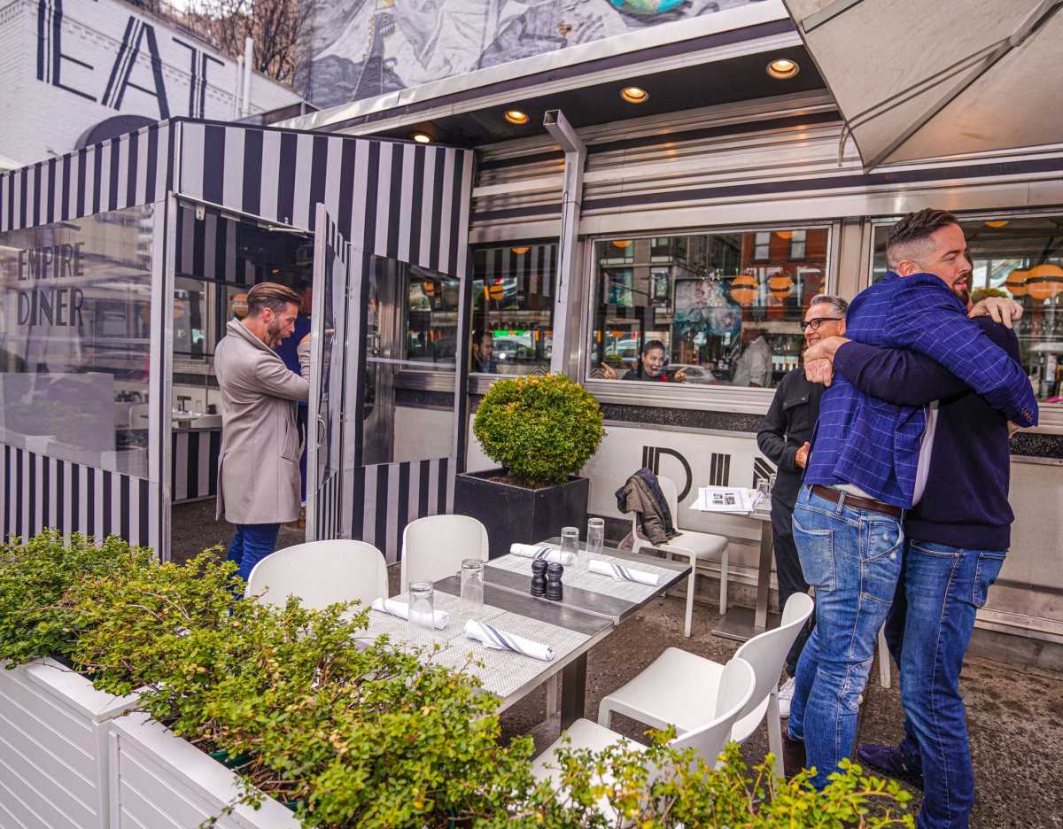 Outdoor dining: Brooklyn lawmaker pushes for return of year-round program to boost small businesses