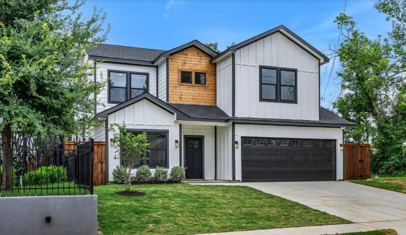 Bonton, South Dallas, Public Art