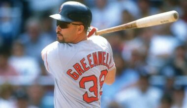 Mike Greenwell, longtime Boston Red Sox outfielder, dies at 62