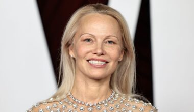 Pamela Anderson Debuts a Surprise New Copper Red Hairdo