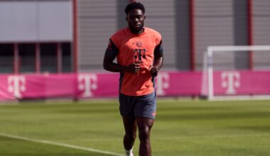 Alphonso Davies resumes training with ball at Bayern Munich