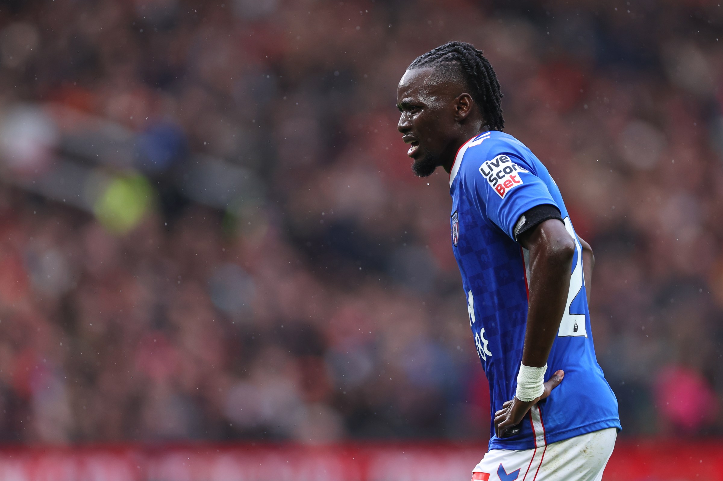 MANCHESTER, ENGLAND - OCTOBER 4: Bertrand Traoré of Sunderland during the Premier League match between Manchester United and Sunderland at Old Trafford on October 4, 2025 in Manchester, England. (Photo by Robbie Jay Barratt - AMA/Getty Images)