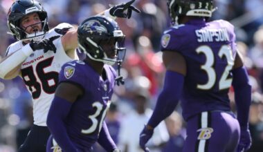 Houston Texans blow out battered Baltimore Ravens 44-10