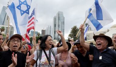 Live updates: Israel, Hamas agree to first phase of Gaza ceasefire plan, Trump says hostages expected to be released Monday