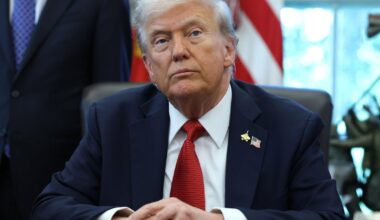 Trump signs proclamation imposing tariffs on truck and bus imports