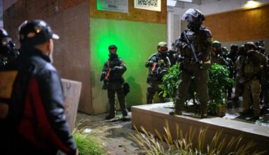 Live updates: Judge extends block of National Guard deployment in Chicago as Trump sets his sights on San Francisco