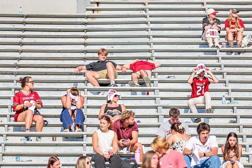 South Carolina Student Protest Over OC Mike Shula Backfires Spectacularly
