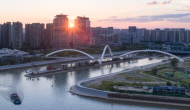 Zaha Hadid Architects completes Grand Canal Gateway Bridge in China