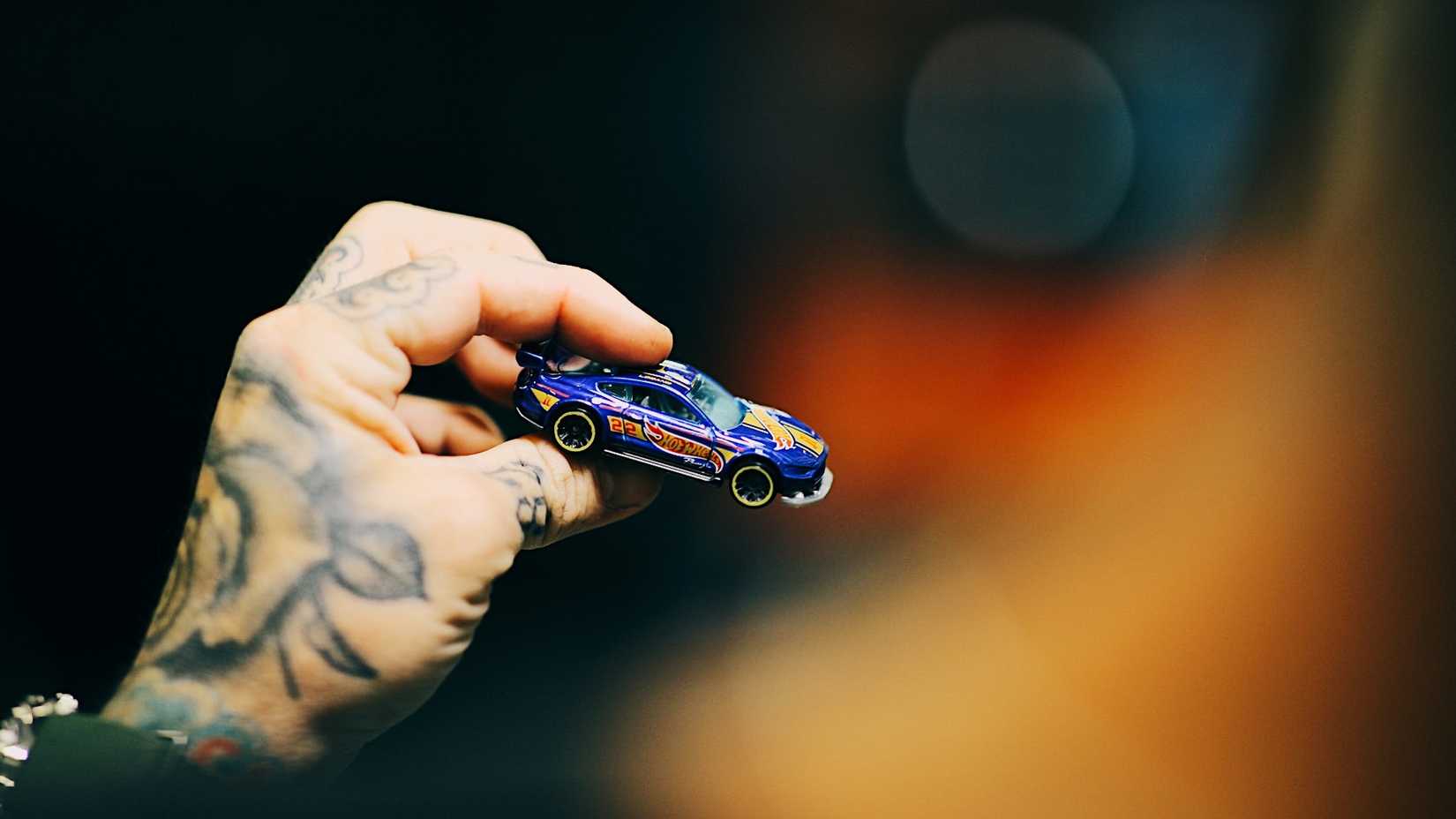 Hot Wheels. Guinness World Record. Joey Logano-10