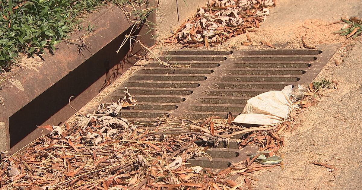 Neighbors upset about clogged storm drains – WSOC TV