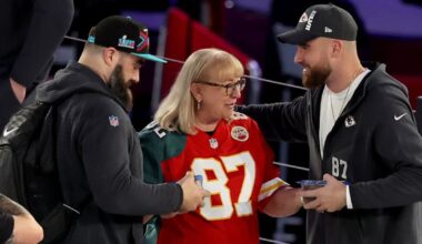 Travis Kelce celebrates his birthday in Jacksonville with family movie night honoring Taylor Swift – 104.5 WOKV