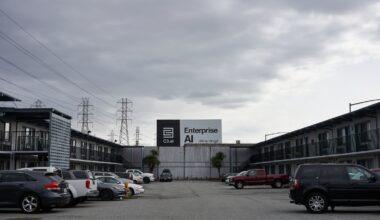 C3.ai: Stay Patient Through The Transition (NYSE:AI)