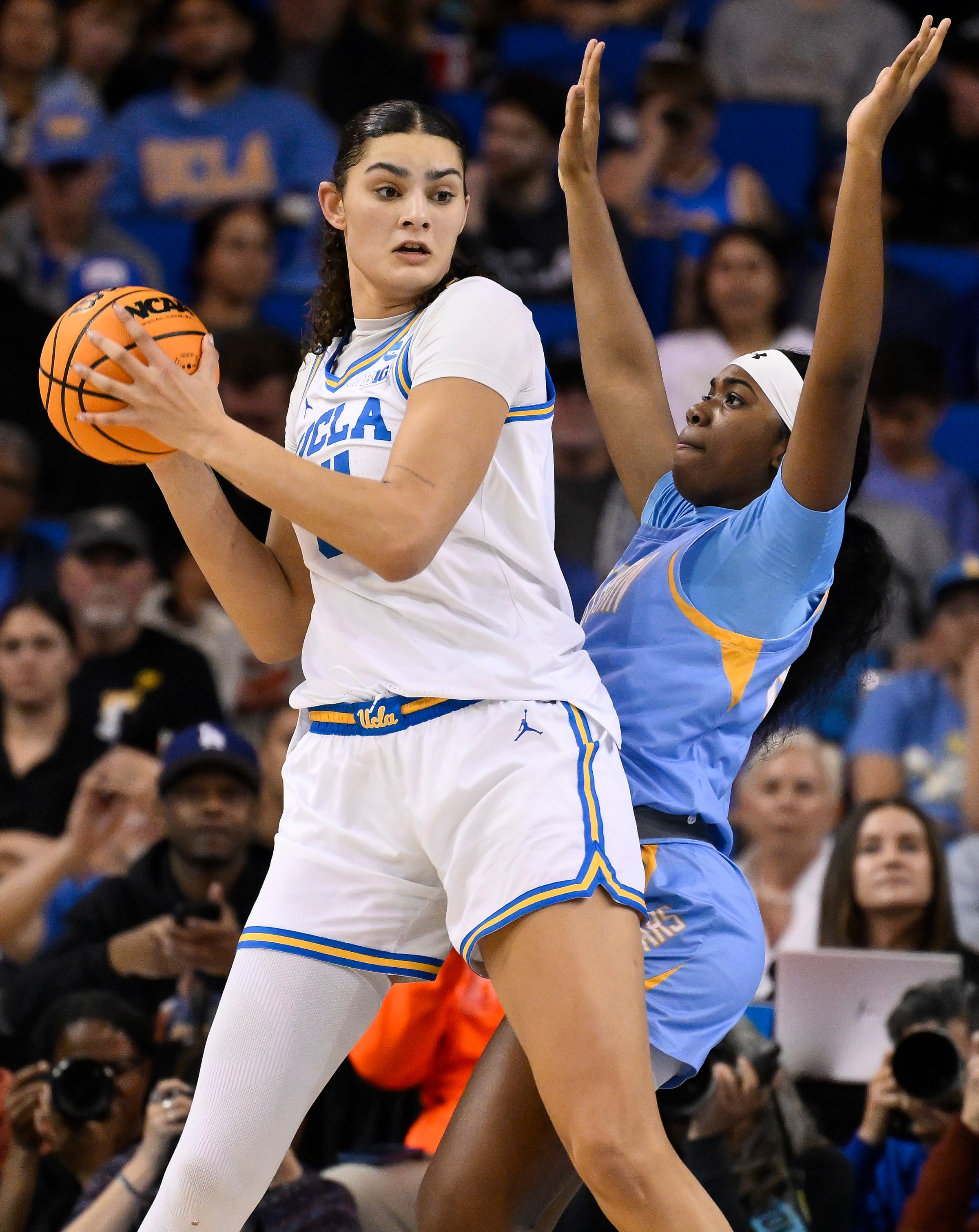 UCLA’s Lauren Betts is a frontrunner to be the first pick in the 2026 WNBA Draft.