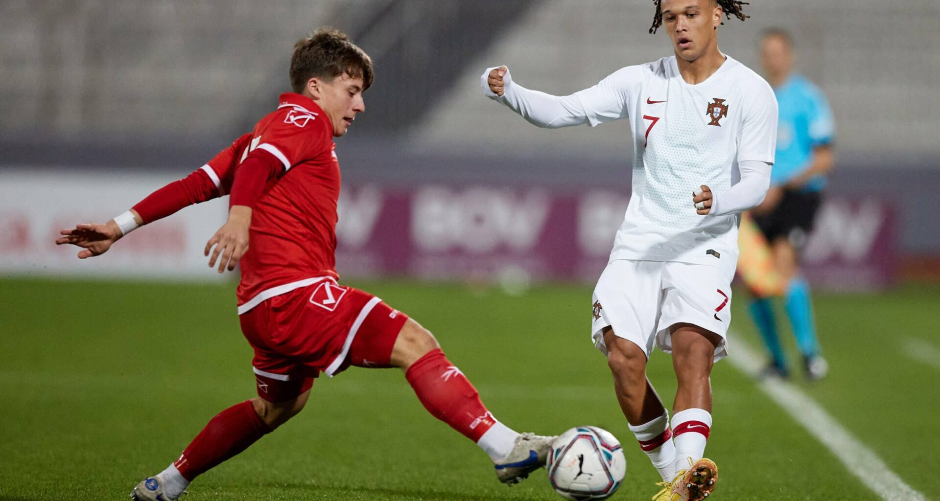 Chelsea look to 21 year old midfielder as smart option to bring back