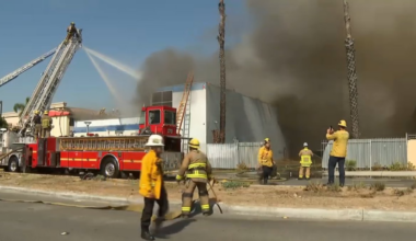 Bags of marijuana pulled out from burning building in Inglewood – NBC Los Angeles