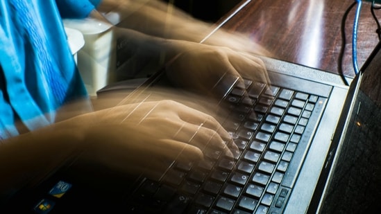 Here’s how to check your internet speed quickly to see if your connection, Wi-Fi, or device causes slowdowns.(Pexels)