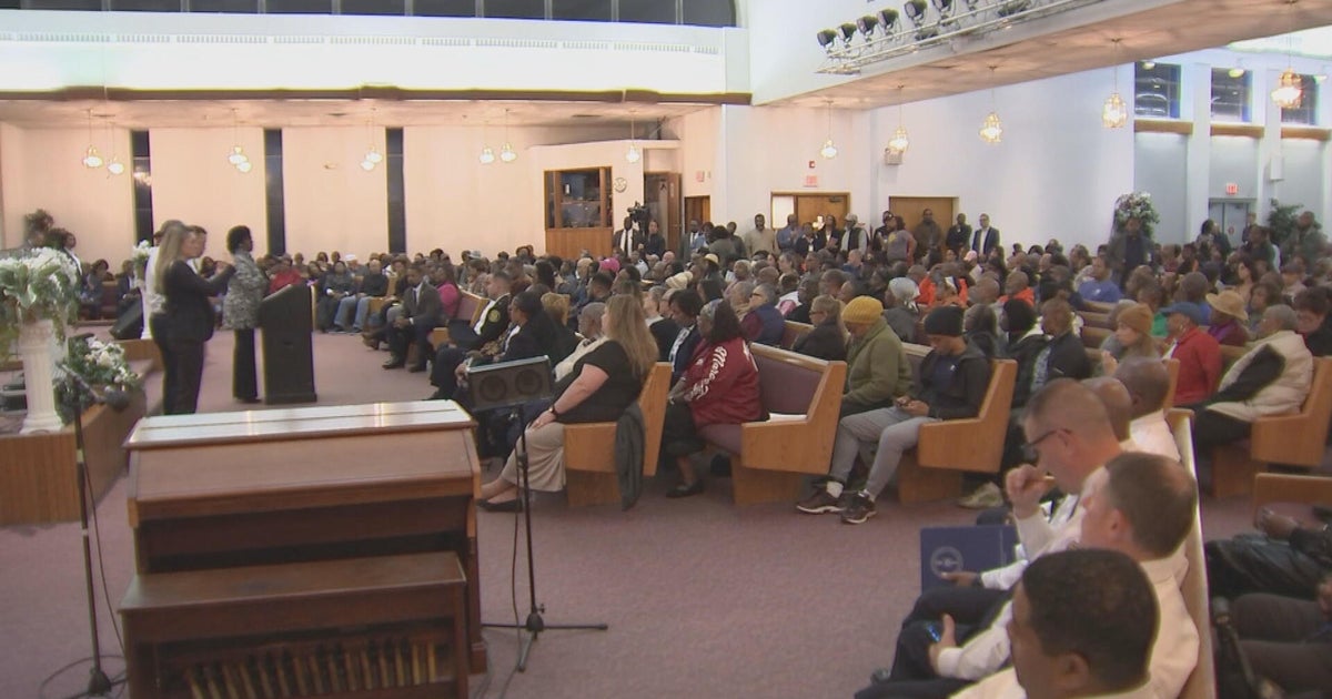 Days after Kada Scott's body was found in Philadelphia, residents press community leaders about safety concerns