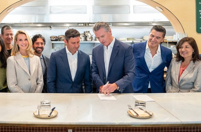 New California Laws Aim to Ease Rules for Struggling Restaurants